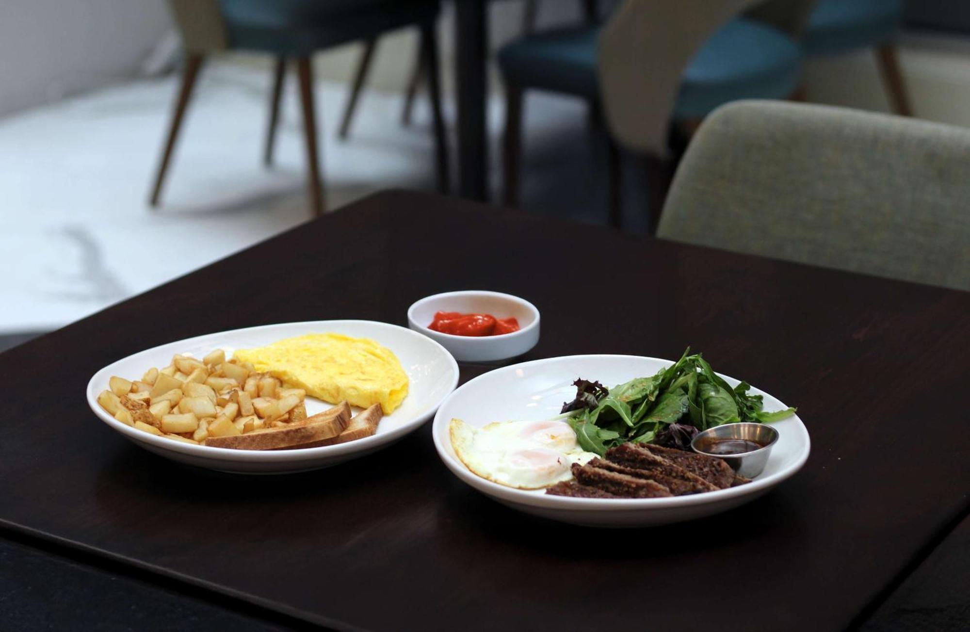 Doubletree By Hilton Hotel New York City - Chelsea Bagian luar foto